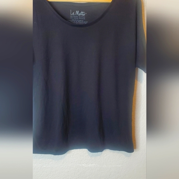 💚5/$25 Le Motto Women's Black Casual Boat Neck Yoga Tee Top Shirt Size Medium - Picture 2 of 5